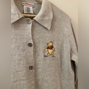 Disney Winnie The Pooh Pooh’s Autumn Day Women’s Cardigan Sweater Medium Med M